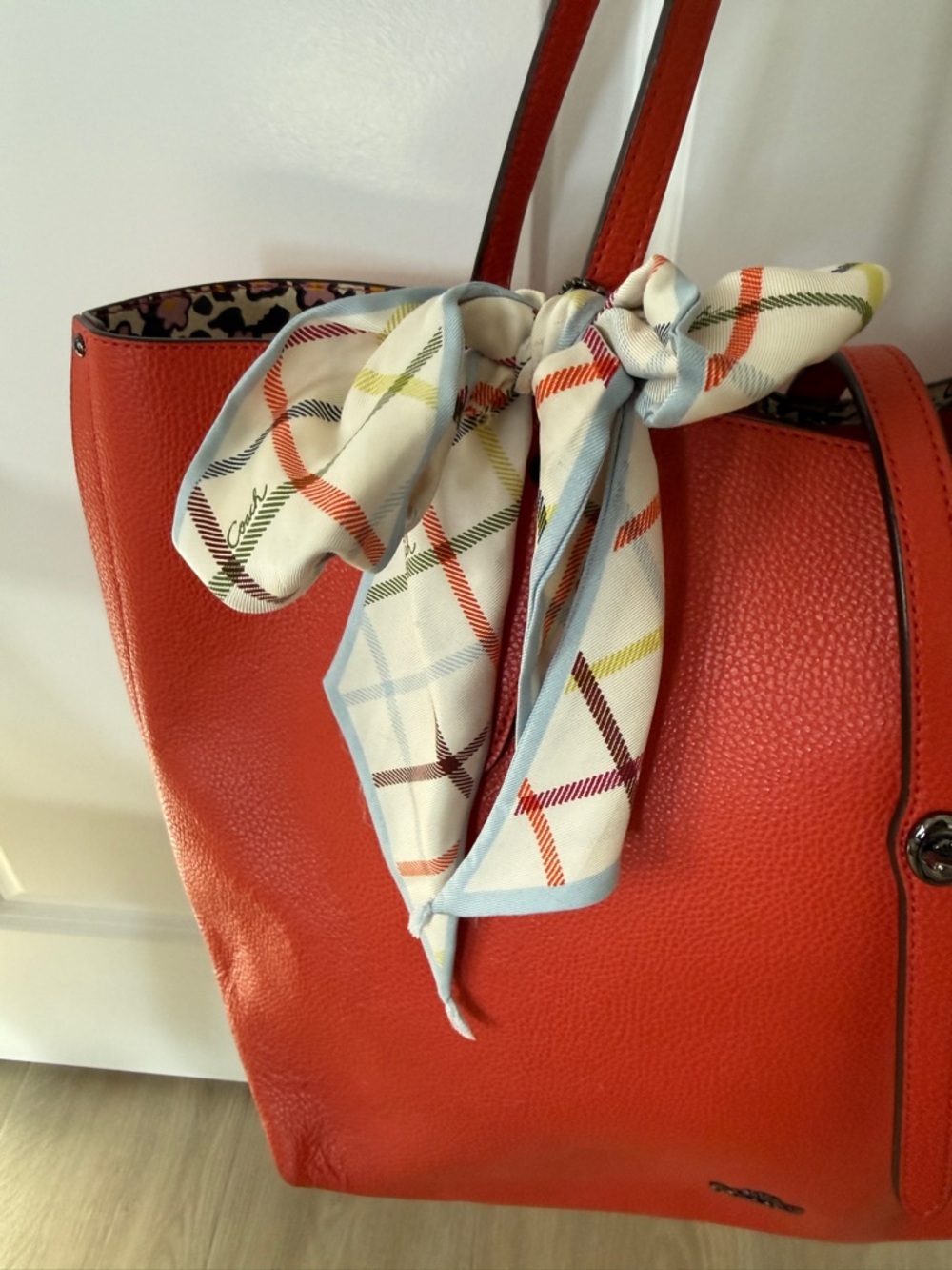 Coach Orange Market Turnlock Tote + coach purse scarf - Picture 3 of 5